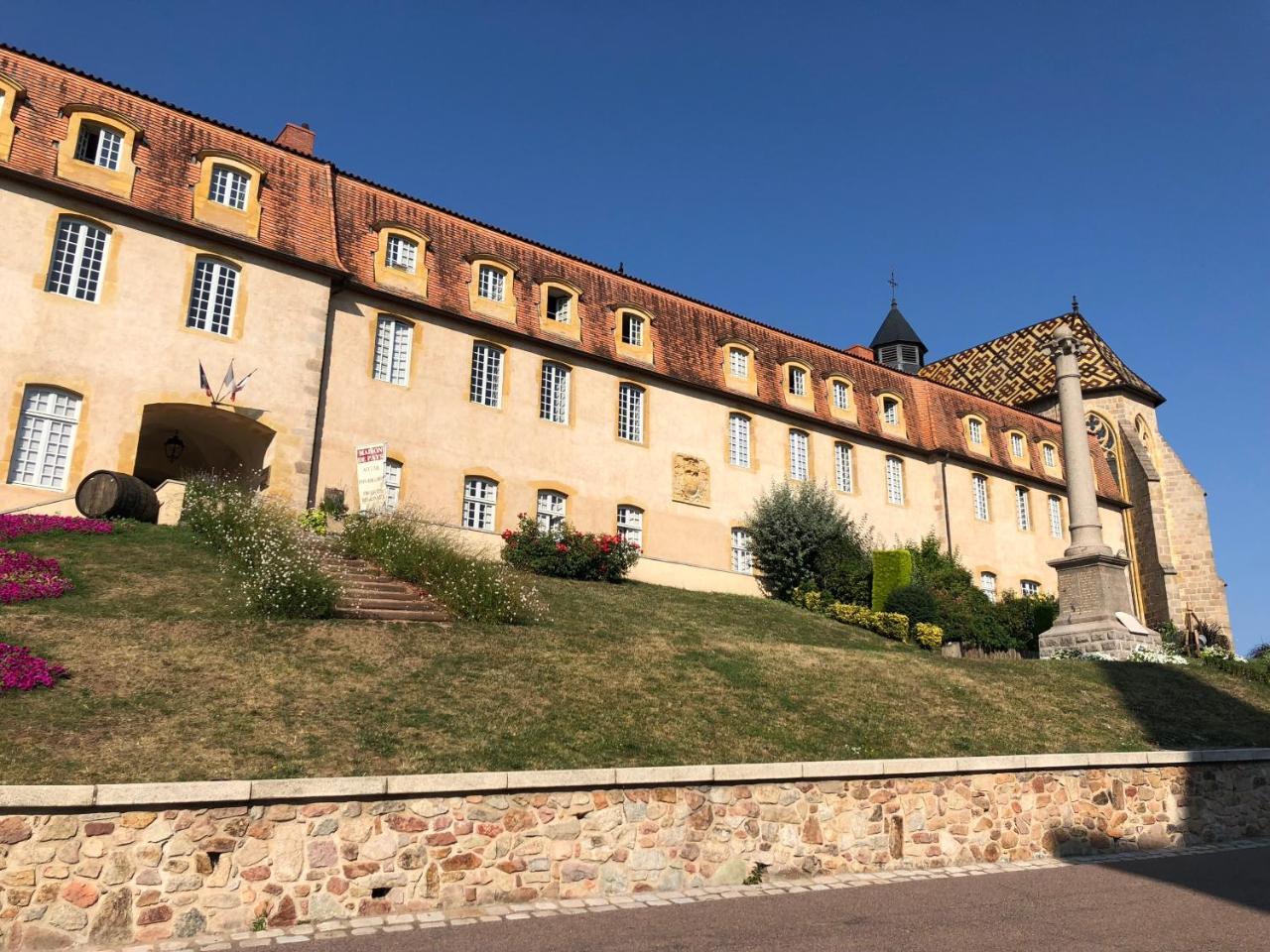 Gites Le Lancelot Ambierle Buitenkant foto